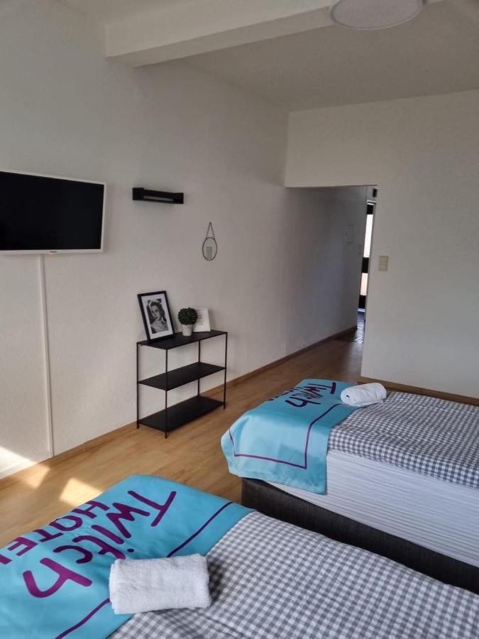 Twitch Apartments Achim Bagian luar foto
